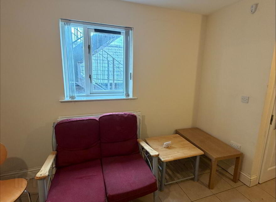 3, 88 Fitzroy Avenue, Belfast, BT7 1HX