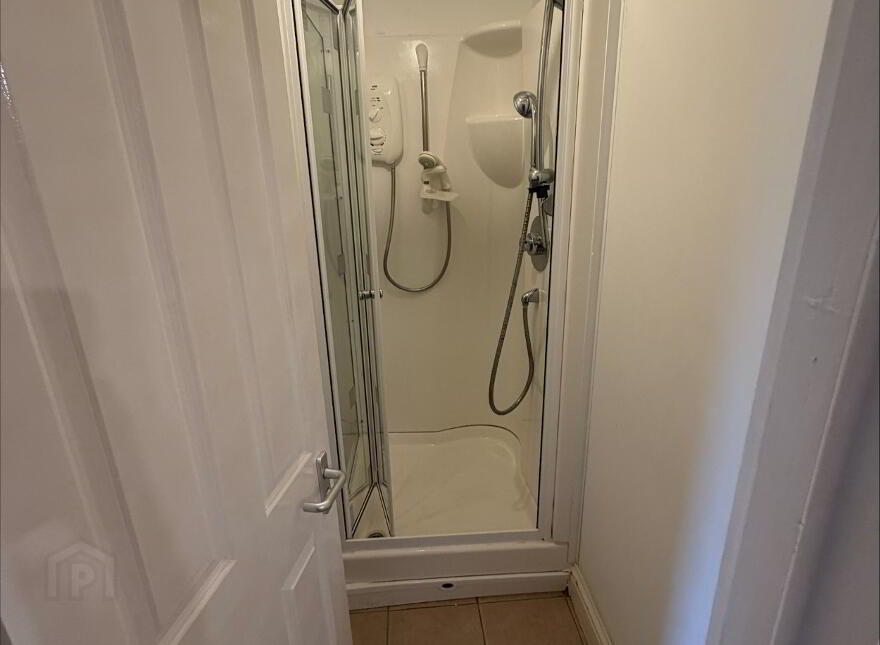 3, 88 Fitzroy Avenue, Belfast, BT7 1HX