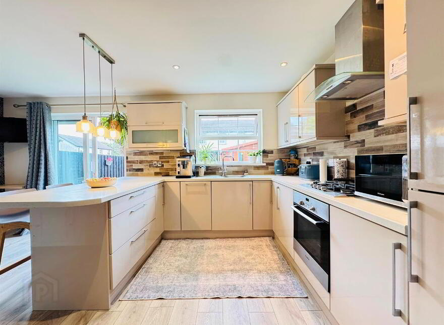 6 Braden Glen, Rathcoole, Newtownabbey, BT37 9BG