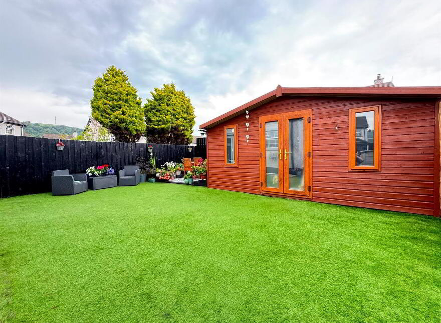 6 Braden Glen, Rathcoole, Newtownabbey, BT37 9BG