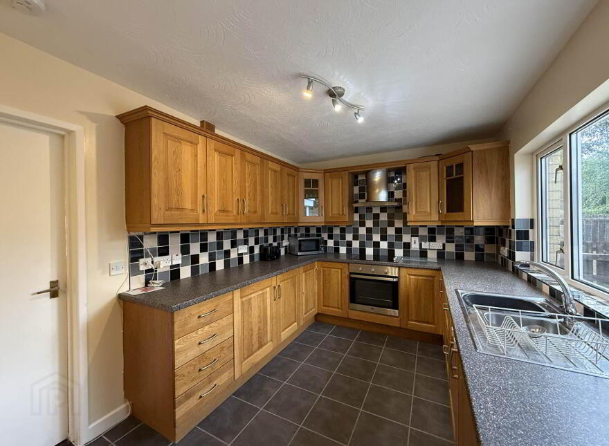 4 Ballinahone Avenue, Armagh, BT60 1EE
