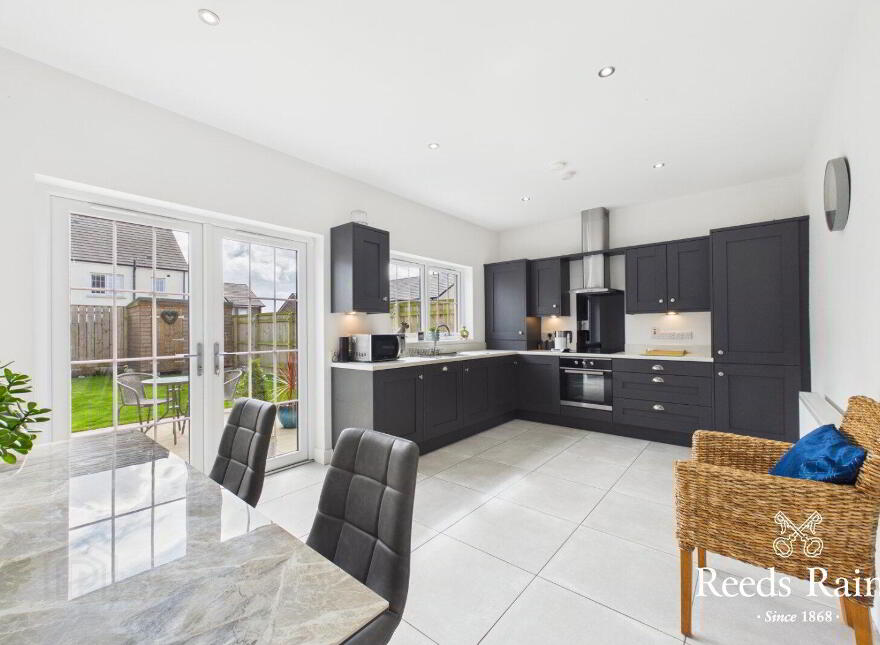 33 Bashford Park Close, Carrickfergus, BT38 7FQ