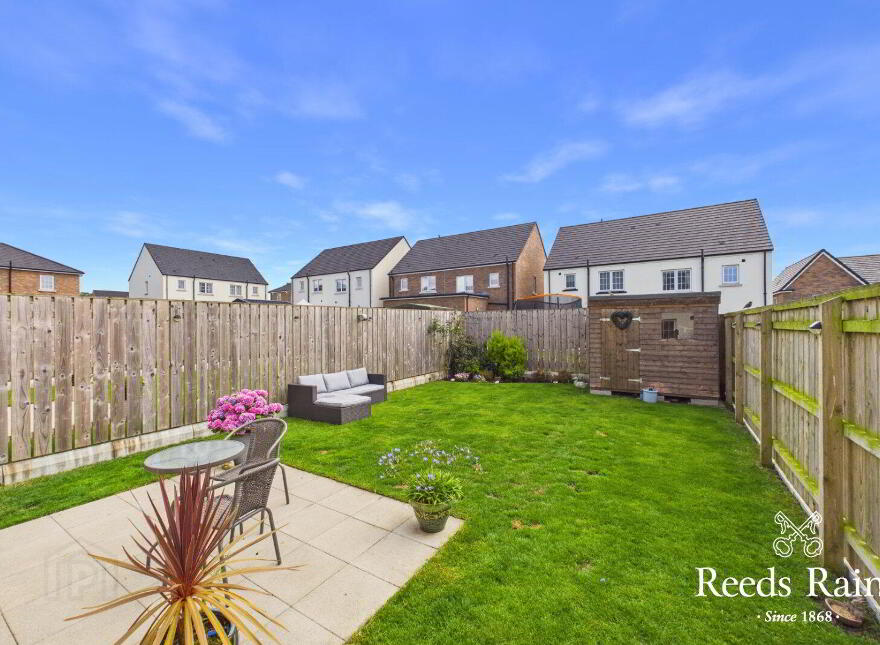 33 Bashford Park Close, Carrickfergus, BT38 7FQ