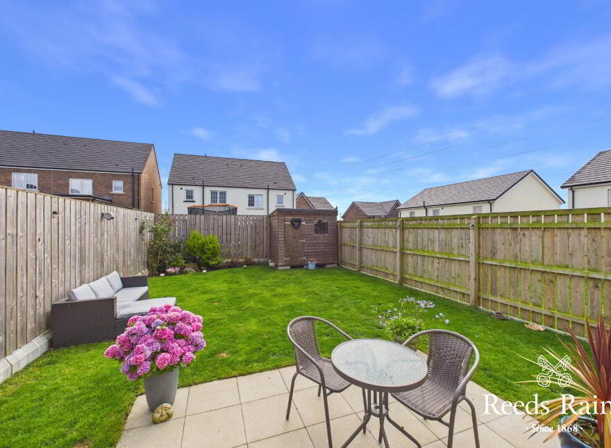 33 Bashford Park Close, Carrickfergus, BT38 7FQ