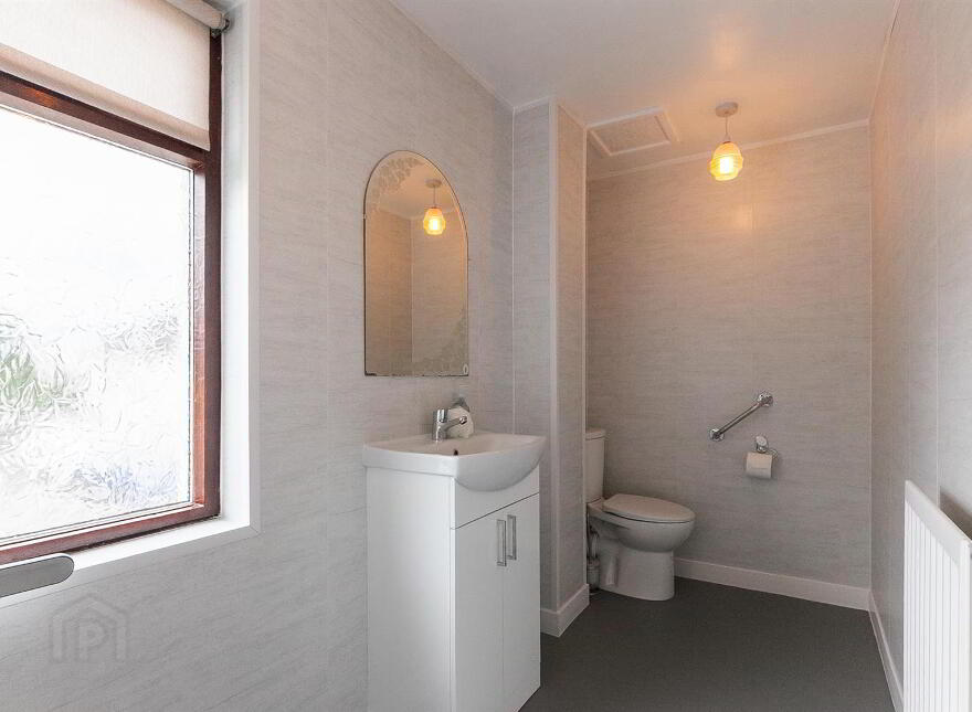 32 Knockfergus Park, Greenisland, Carrickfergus, BT38 8SN