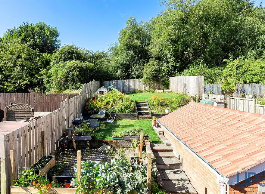32 Westway Crescent, Belfast, BT13 3NU