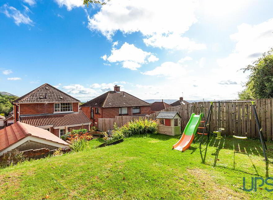 32 Westway Crescent, Belfast, BT13 3NU