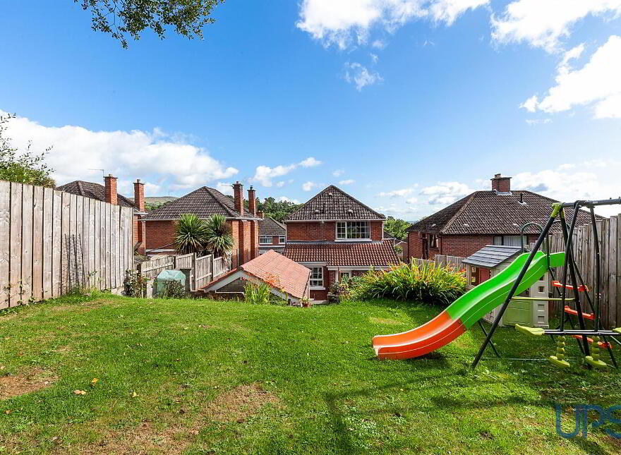 32 Westway Crescent, Belfast, BT13 3NU