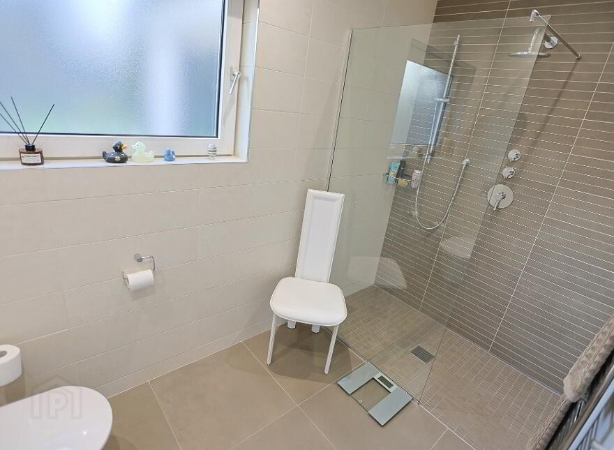 16 Ashley Park, Armagh, BT60 1HG