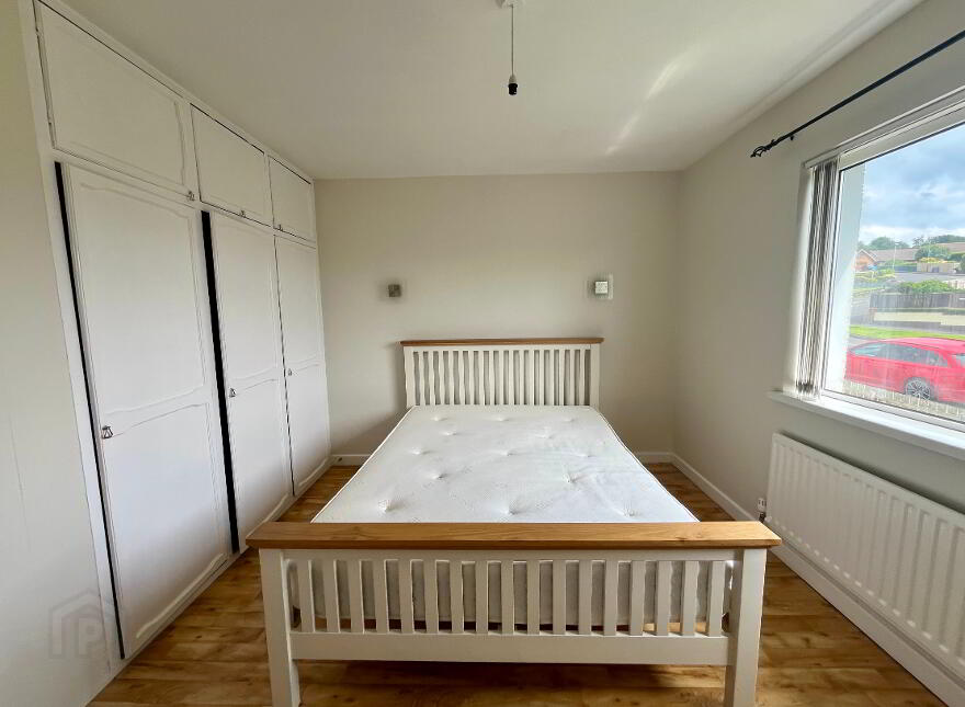 4 Hazelbank Drive, Drumahoe,, Derry/Londonderry, BT47 3NS