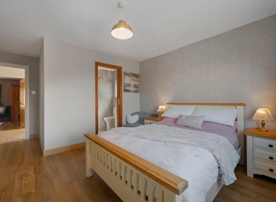 14 Baronscourt Gardens, Carryduff, Belfast, BT8 8EW