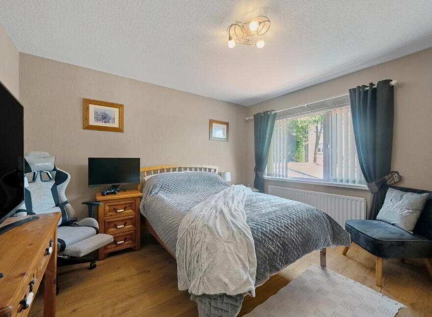 14 Baronscourt Gardens, Carryduff, Belfast, BT8 8EW