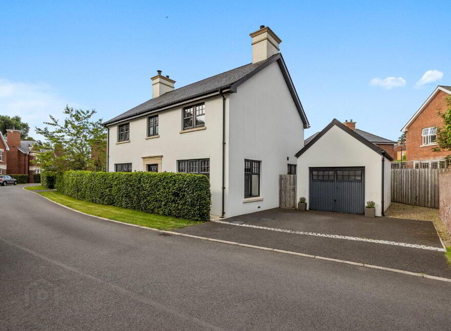 3 Haddo Woods, Belvoir Park, Belfast, BT8 8FS
