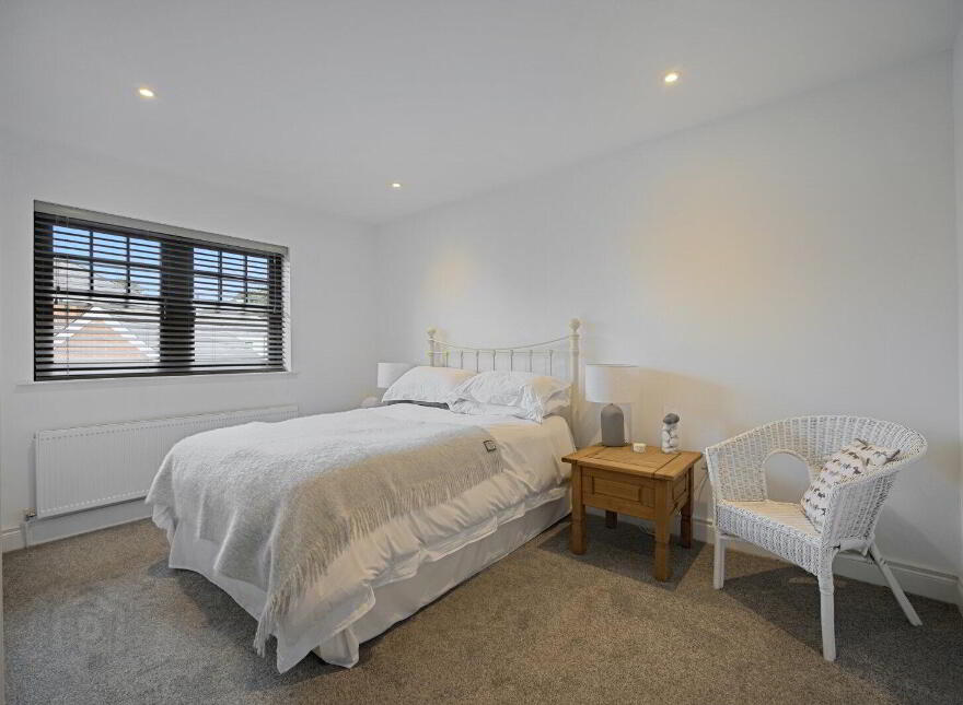 3 Haddo Woods, Belvoir Park, Belfast, BT8 8FS