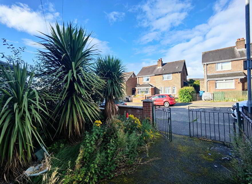 17 Prestwick Park, Belfast, BT14 6PJ