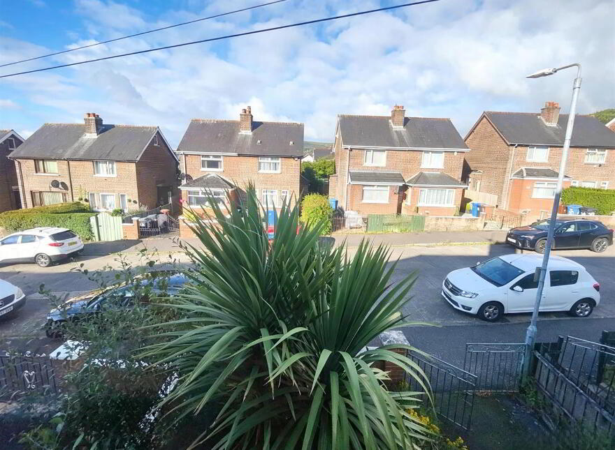 17 Prestwick Park, Belfast, BT14 6PJ