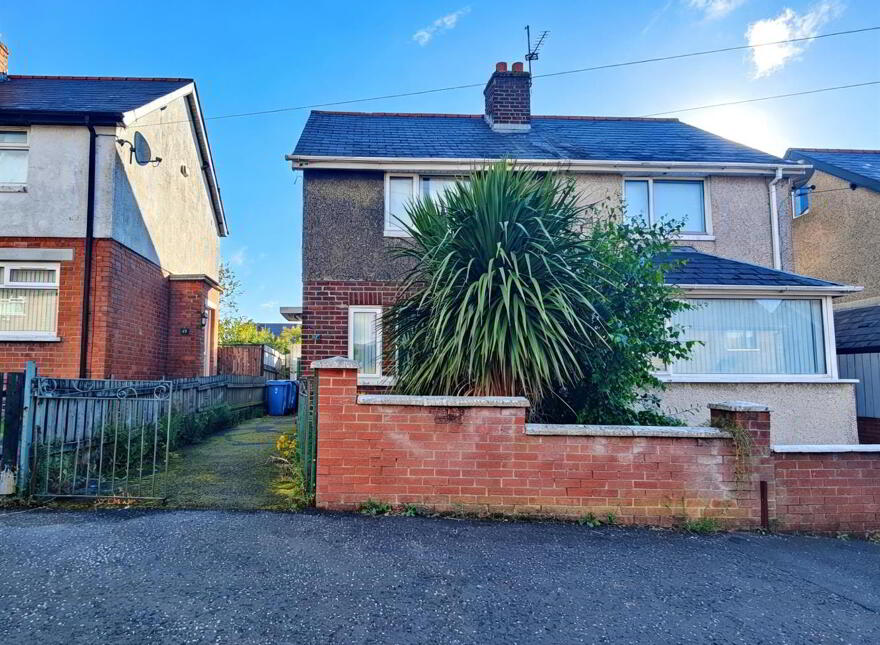 17 Prestwick Park, Belfast, BT14 6PJ