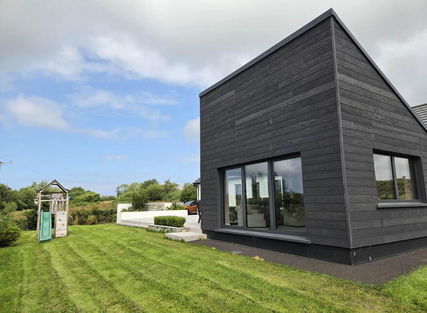 42 Craigalappan Road, Bushmills, BT57 8XY