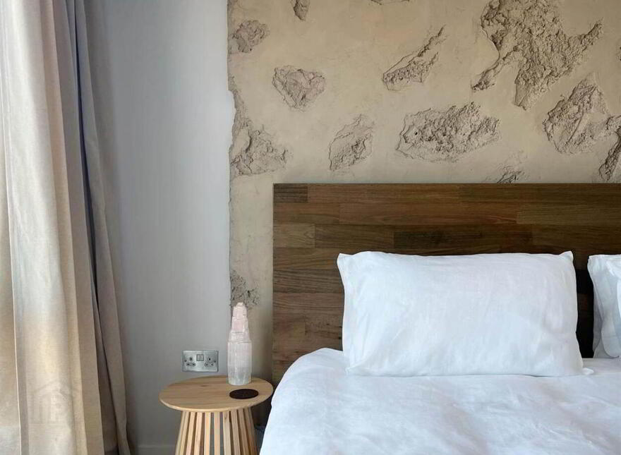Apt 20, Shaftesbury Court, Marcus Ward Street, Belfast, BT7 1RY