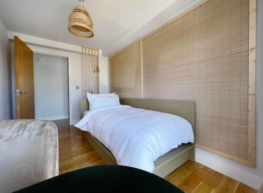 Apt 20, Shaftesbury Court, Marcus Ward Street, Belfast, BT7 1RY