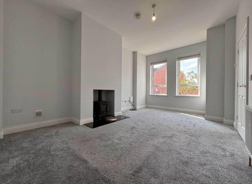 38 Wyncroft Crescent, Lisburn, BT28 2AT