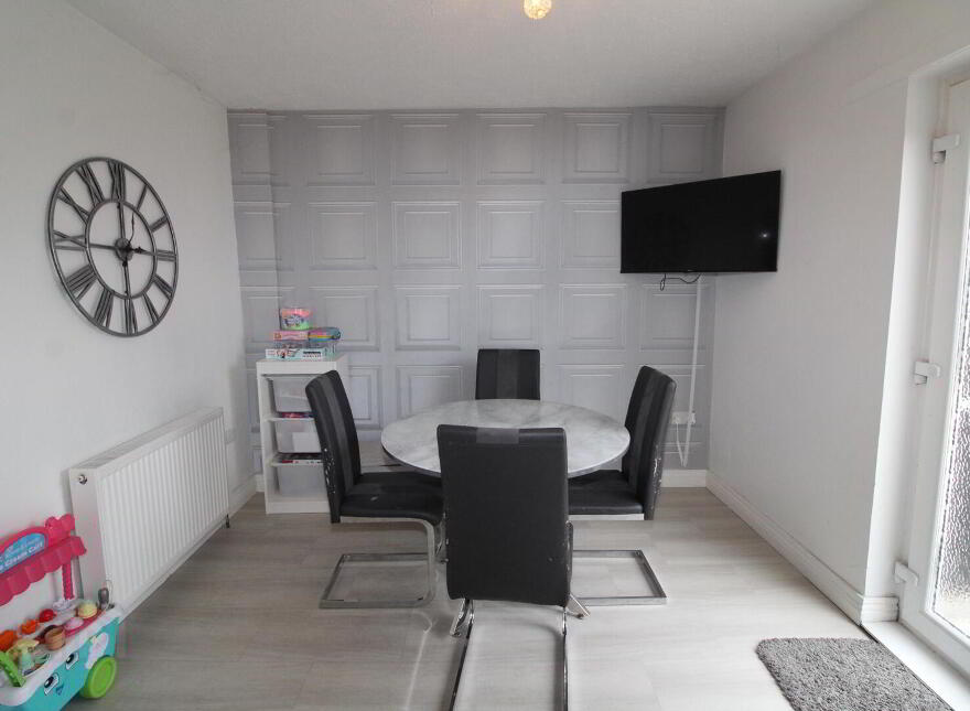 21 Elmfield Crescent, Newtownabbey, BT36 6EB