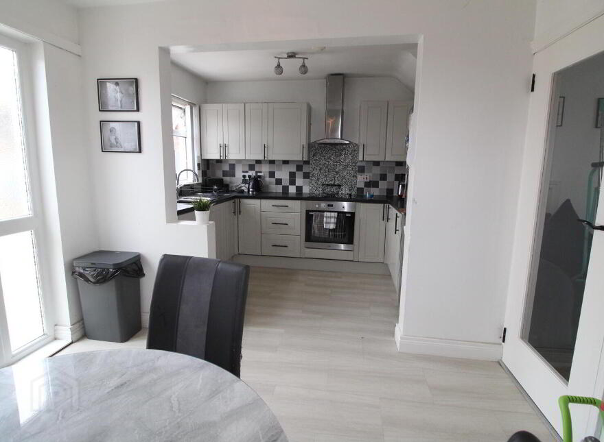 21 Elmfield Crescent, Newtownabbey, BT36 6EB