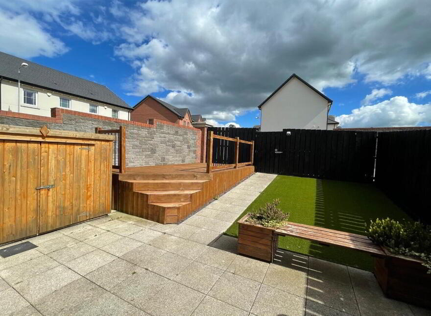 31 Millmount Village Square, Dundonald, Belfast, BT16 1YX