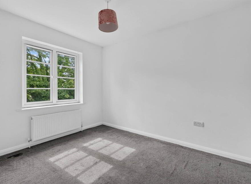 9 Eaton Court, Dunmurry, Belfast, BT17 9FT