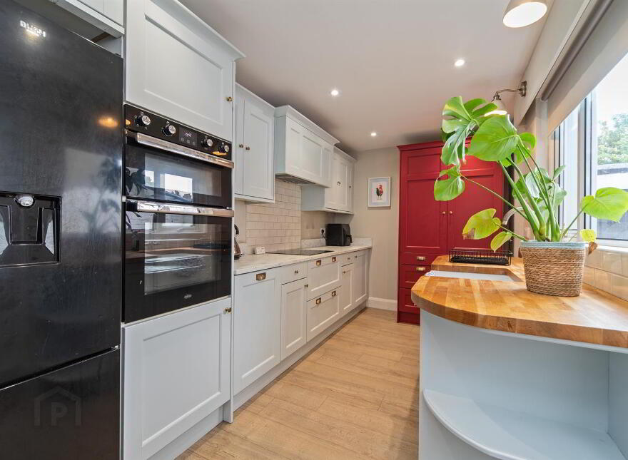 141 Parkgate Avenue, Belfast, BT4 1JD