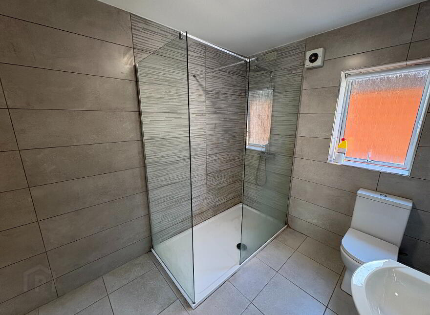 9 Derryvolgie Mews, 4 Derryvolgie Avenue, Belfast, BT9 6TQ