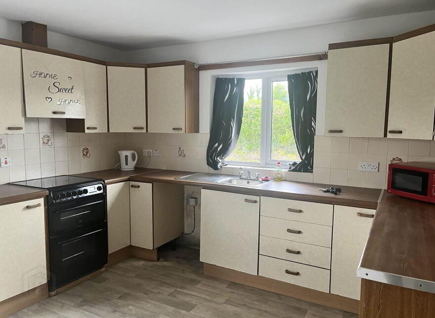 301 Derrylin Road, Enniskillen, BT92 4AF