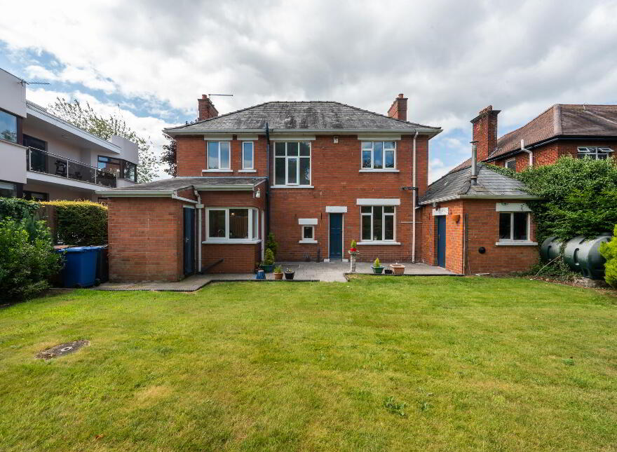 3 Rosemary Park, Belfast, BT9 6RF