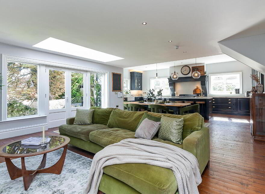Kensington House, 2 Kensington Park, Belfast, BT5 6NR