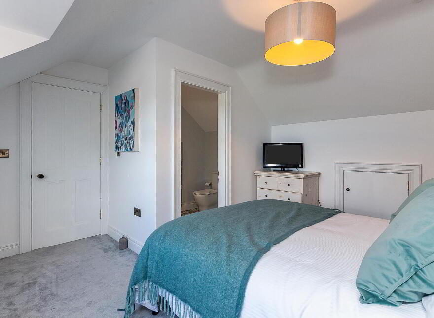 Kensington House, 2 Kensington Park, Belfast, BT5 6NR