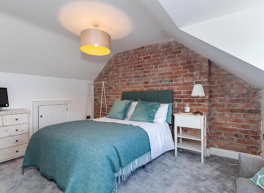 Kensington House, 2 Kensington Park, Belfast, BT5 6NR