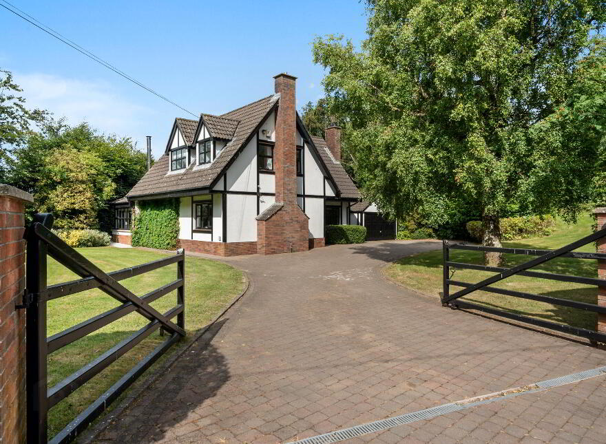 81 Fort Road, Belfast, BT8 8LX