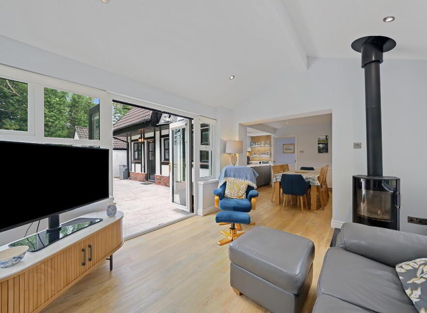 81 Fort Road, Belfast, BT8 8LX
