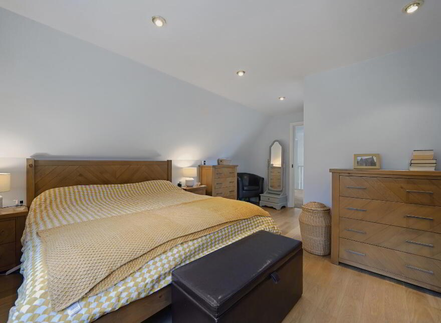 81 Fort Road, Belfast, BT8 8LX