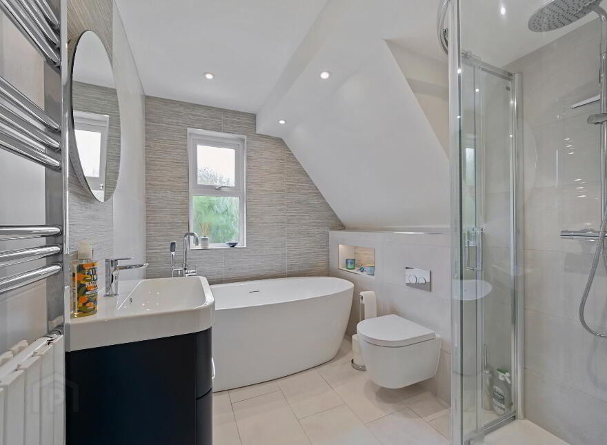 81 Fort Road, Belfast, BT8 8LX