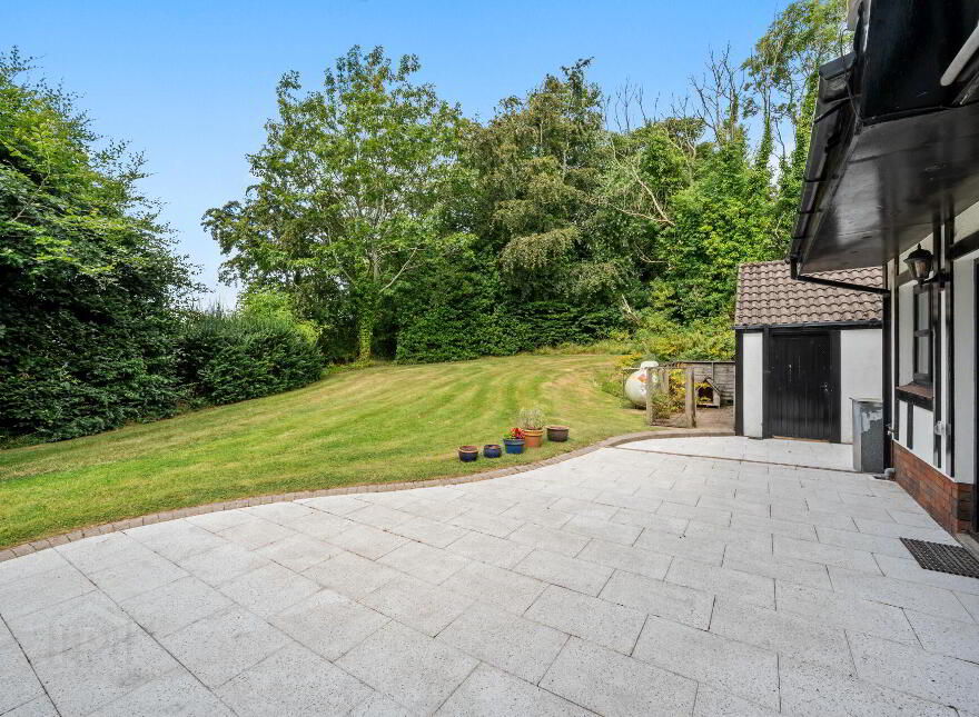 81 Fort Road, Belfast, BT8 8LX