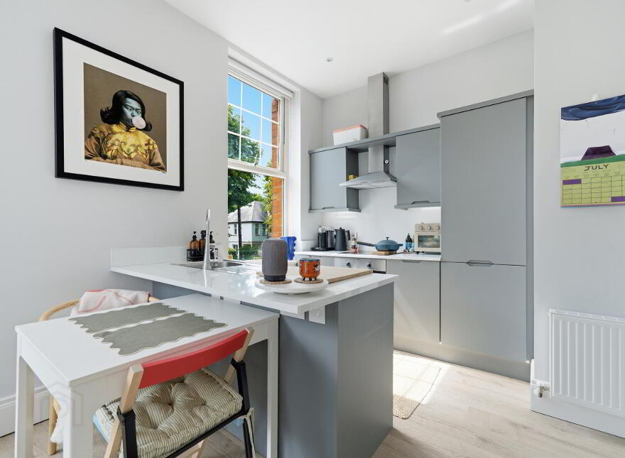 Apt 8, 35-37 Sans Souci Park, Belfast, BT9 5QZ