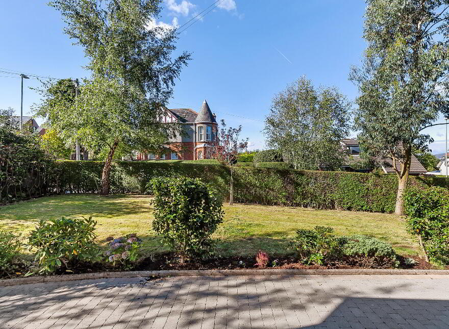 Kensington House, 2 Kensington Park, Belfast, BT5 6NR