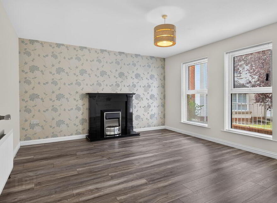 90 Carnbeg Dale, Antrim, BT41 4RE