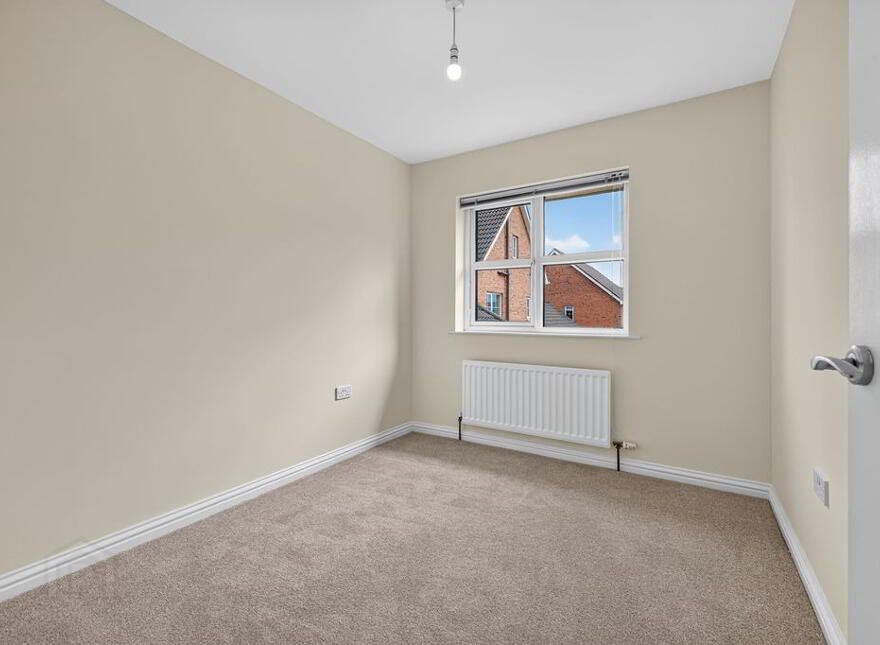 90 Carnbeg Dale, Antrim, BT41 4RE