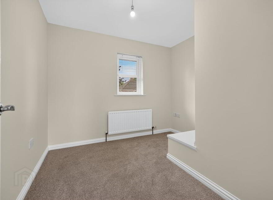 90 Carnbeg Dale, Antrim, BT41 4RE