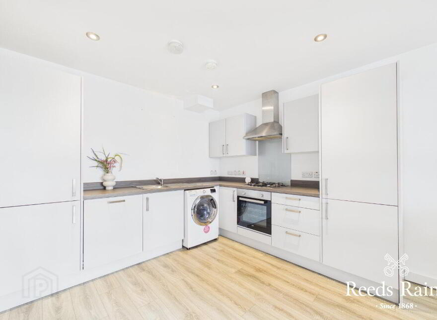 Apartment 6 25 Bridge End, Belfast, BT5 4AW