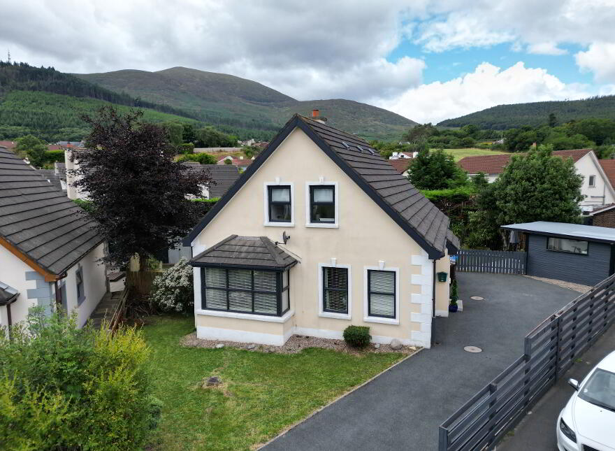 5 Tullybrannigan Drive, Newcastle, BT33 0TU