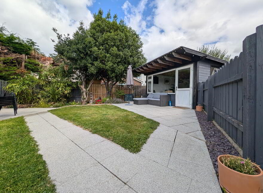 5 Tullybrannigan Drive, Newcastle, BT33 0TU