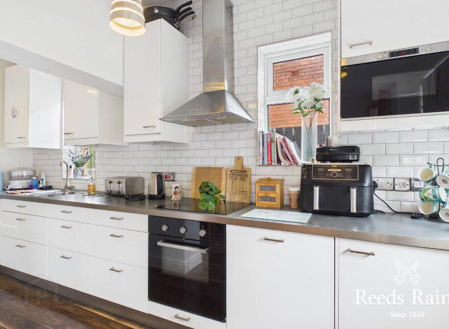 27 Irwin Drive, Belfast, BT4 3AR